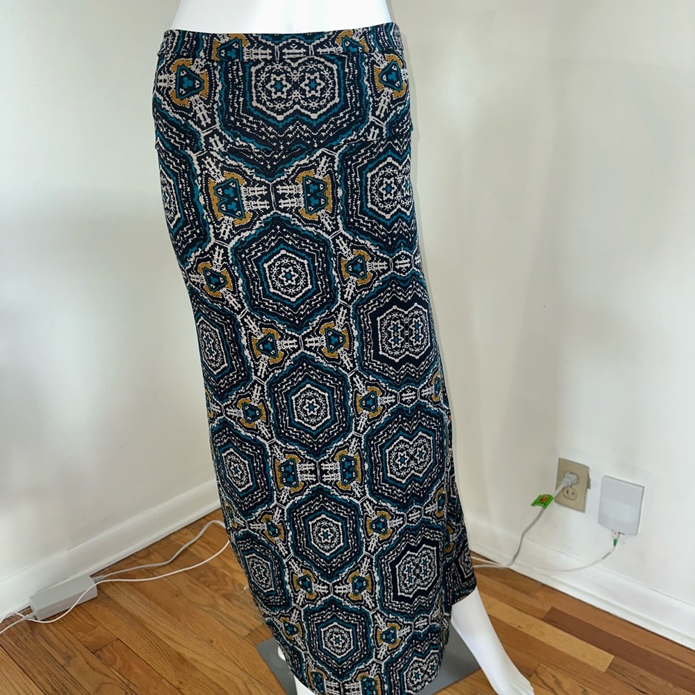 Geometric Patterned Maxi Skirt